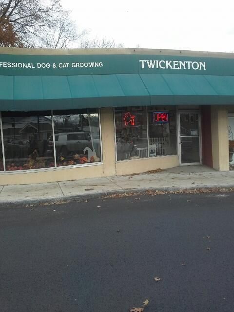 On location at Twickenton Dog & Cat Grooming, a Pet Grooming in Dedham, MA